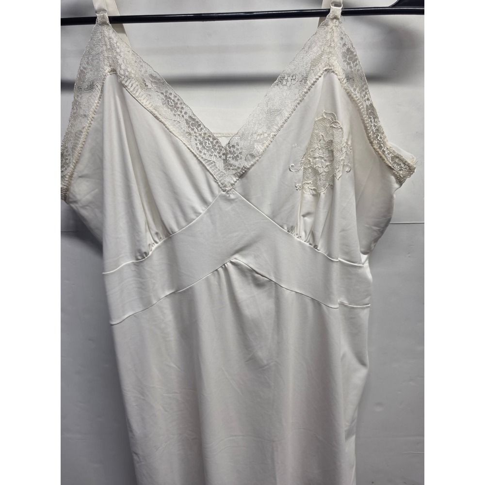 Vintage Fembrooke White Lace Trim Full Slip Embroidered Bust Adjustable Straps